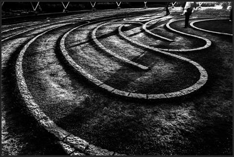 Renzo Piano, SNFCC A lost labyrinth