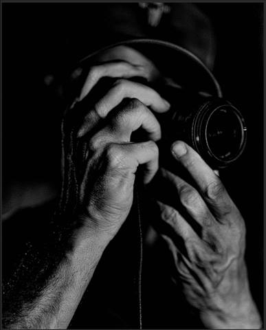 The photographer and his hands